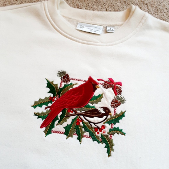 Ivory Sweatshirt with Red Velvet Cardinal beautiful embellishment Sz S - Picture 2 of 10